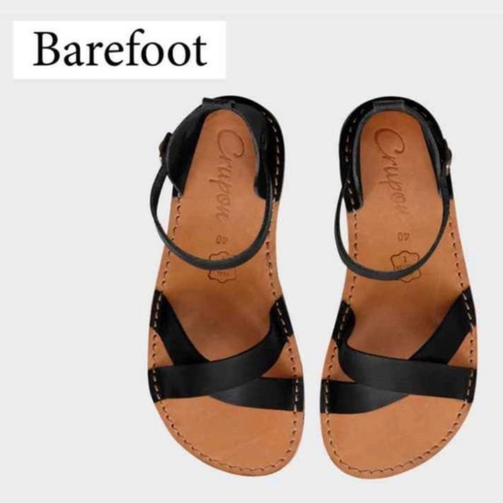 Crupon Barefoot Febo Cross Black Sandals